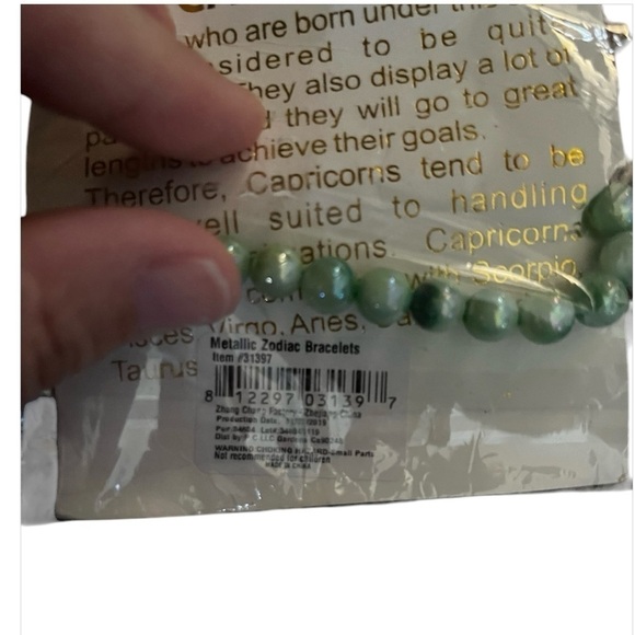 Metallic Zodiac Bracelet, Capricorn, NIB - Picture 4 of 4